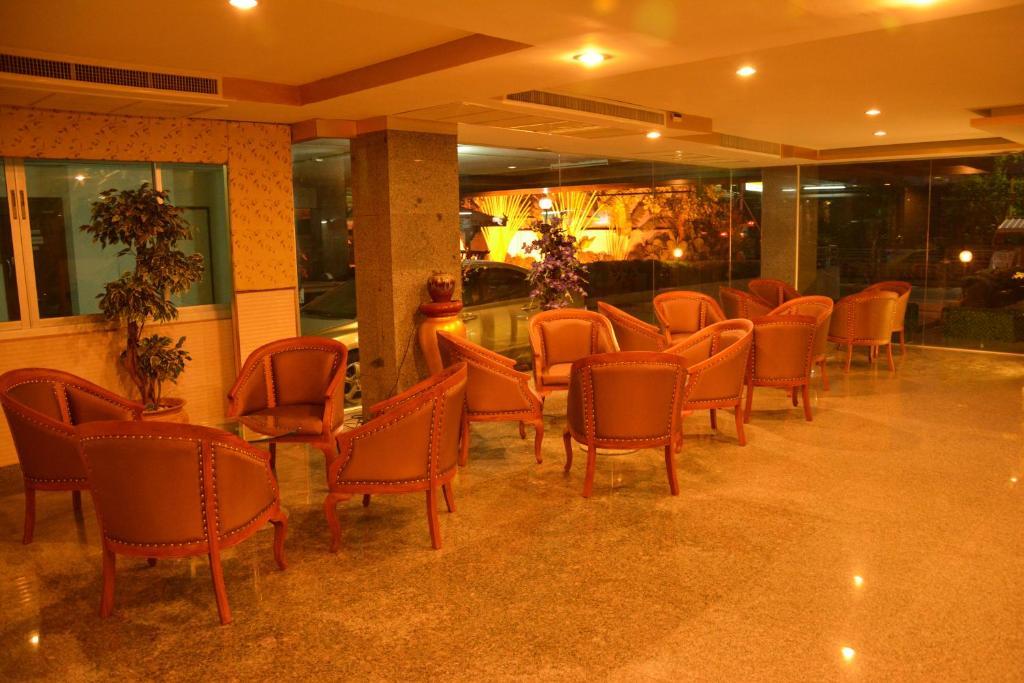 Pohseen Grand Palace Hotel バンコク都 エクステリア 写真