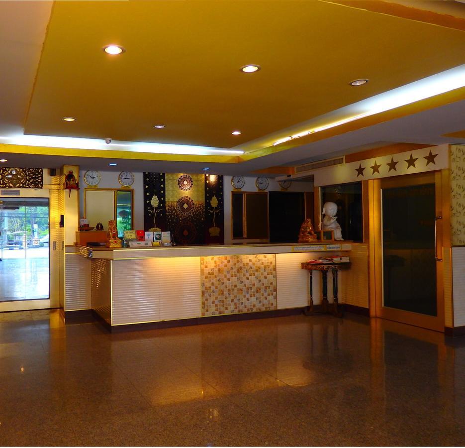 Pohseen Grand Palace Hotel バンコク都 エクステリア 写真