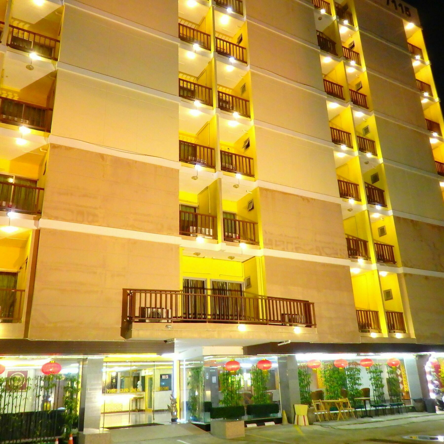 Pohseen Grand Palace Hotel バンコク都 エクステリア 写真