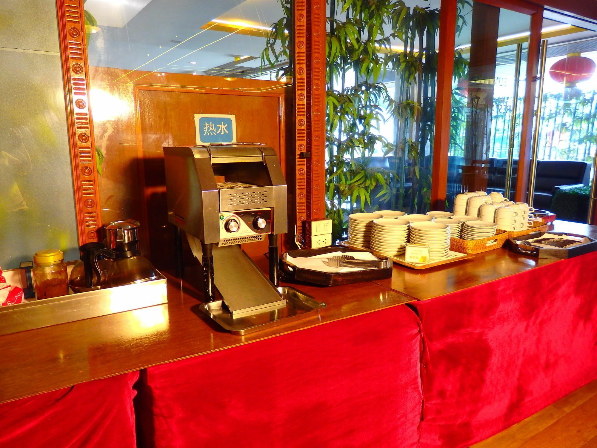 Pohseen Grand Palace Hotel バンコク都 エクステリア 写真