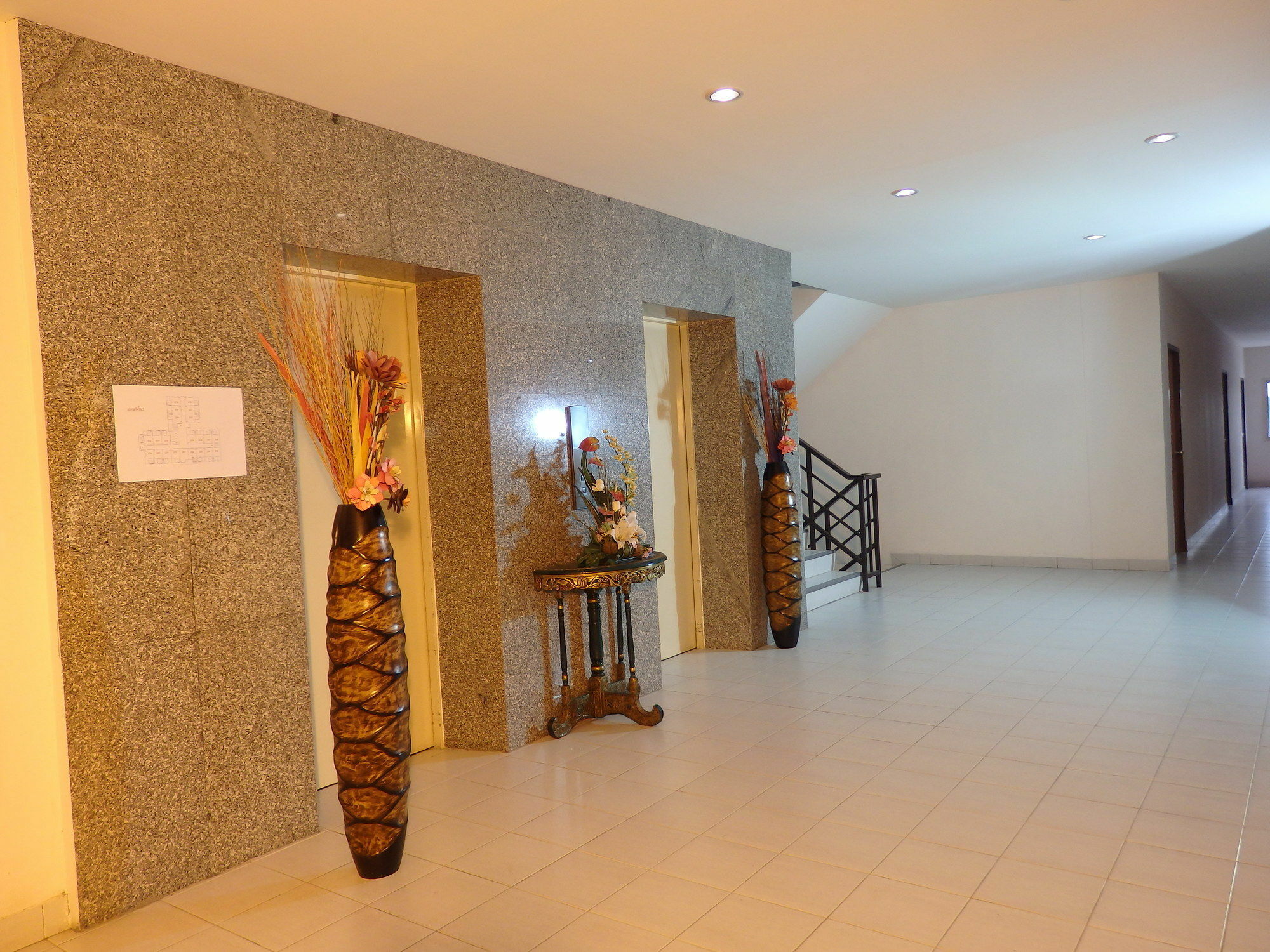 Pohseen Grand Palace Hotel バンコク都 エクステリア 写真